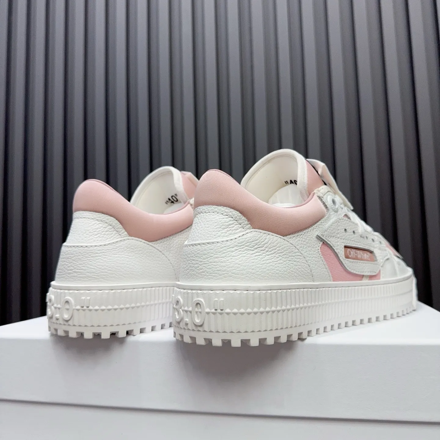 P760 OFF WHITE⚡️Couple model⚡️35-40 women’s model 39-46 men’s model